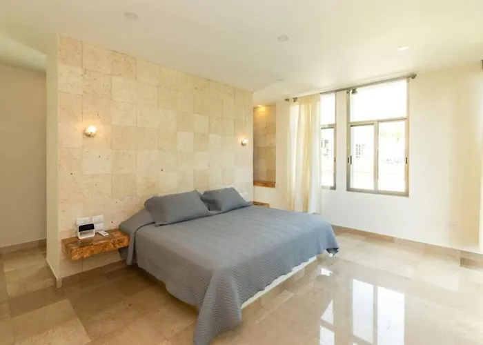 Luxury Spacious 5 Bedroom Villa Playa del Carmen
