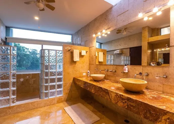 Luxury Spacious 5 Bedroom Villa