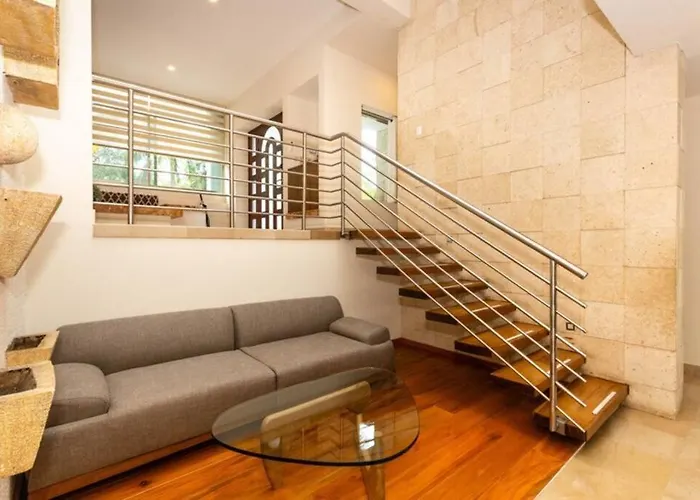 Luxury Spacious 5 Bedroom Villa Playa del Carmen