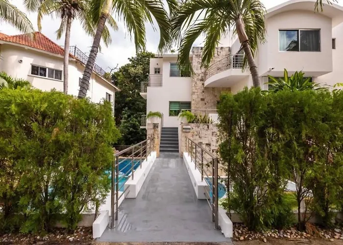 Luxury Spacious 5 Bedroom Villa
