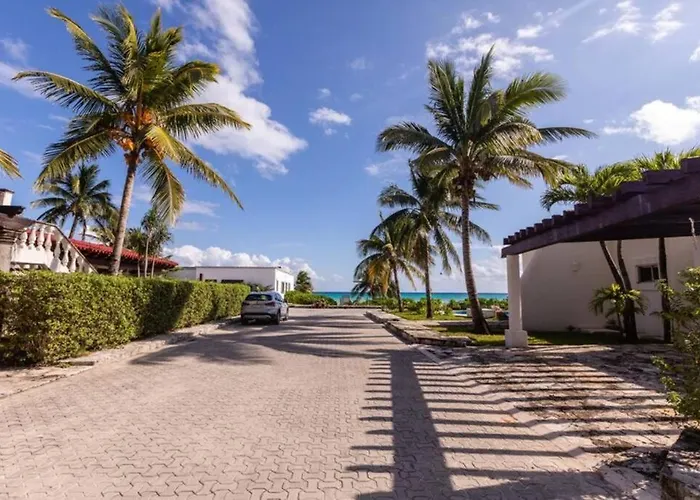 Luxury Spacious 5 Bedroom Villa Playa del Carmen