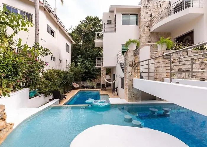 Villa Luxury Spacious 5 Bedroom Playa del Carmen