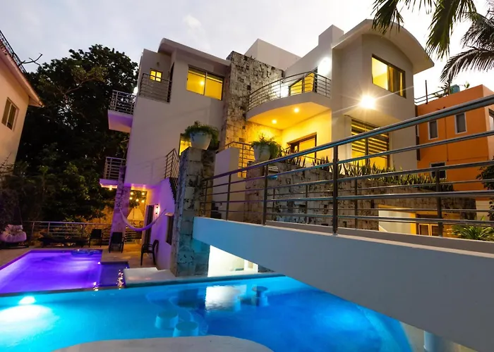 Luxury Spacious 5 Bedroom Villa